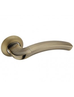 Дверная ручка ADDEN BAU TWIN A127-02 на круглой розетке Bronze бронза