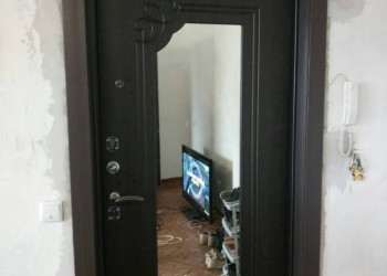 Входная дверь Аргус с зеркалом Ольга